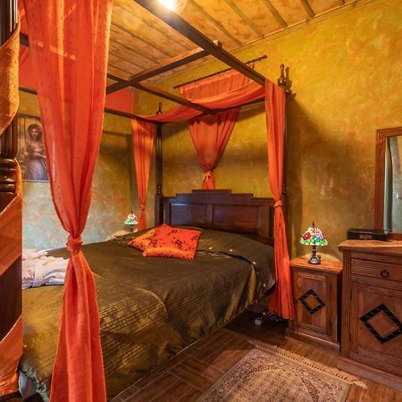 Ontas Guesthouse & Spa Arachova Bagian luar foto