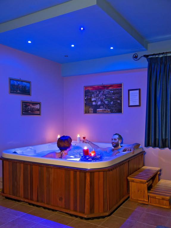 Ontas Guesthouse & Spa Arachova Bagian luar foto