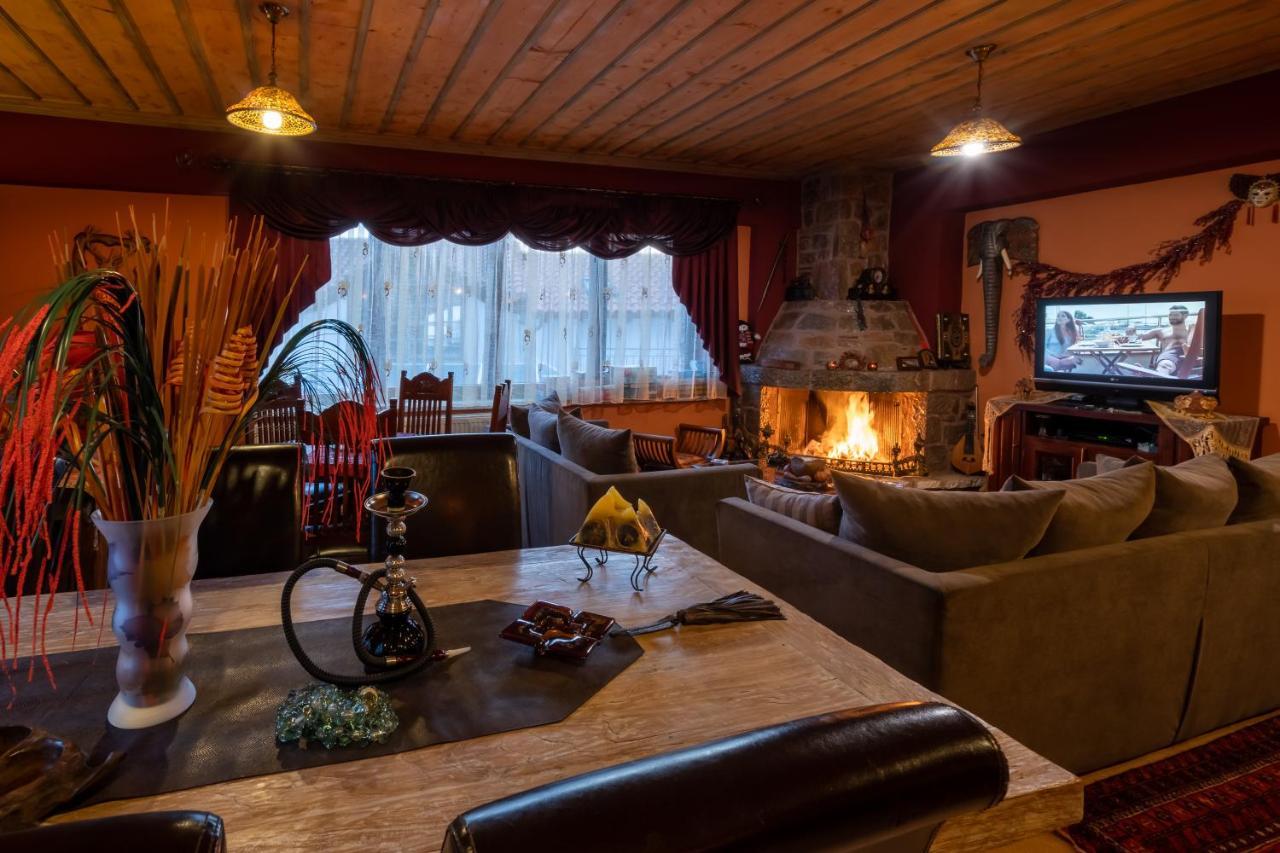Ontas Guesthouse & Spa Arachova Bagian luar foto